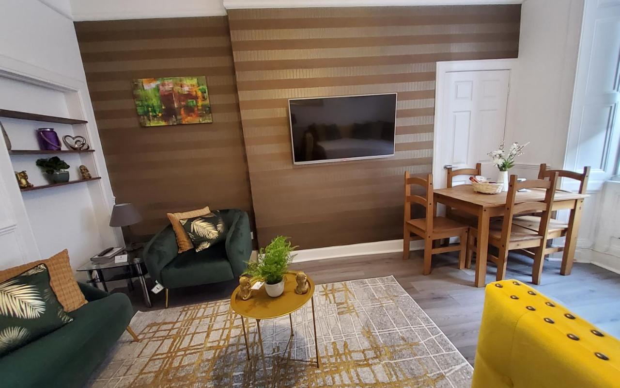 Leith Spectacular Apartment By Sensational Stay Short Lets & Serviced Accommodation With 6 Separate Beds & 2 Baths Единбург Екстер'єр фото